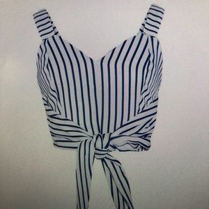 JOA striped tie front crop